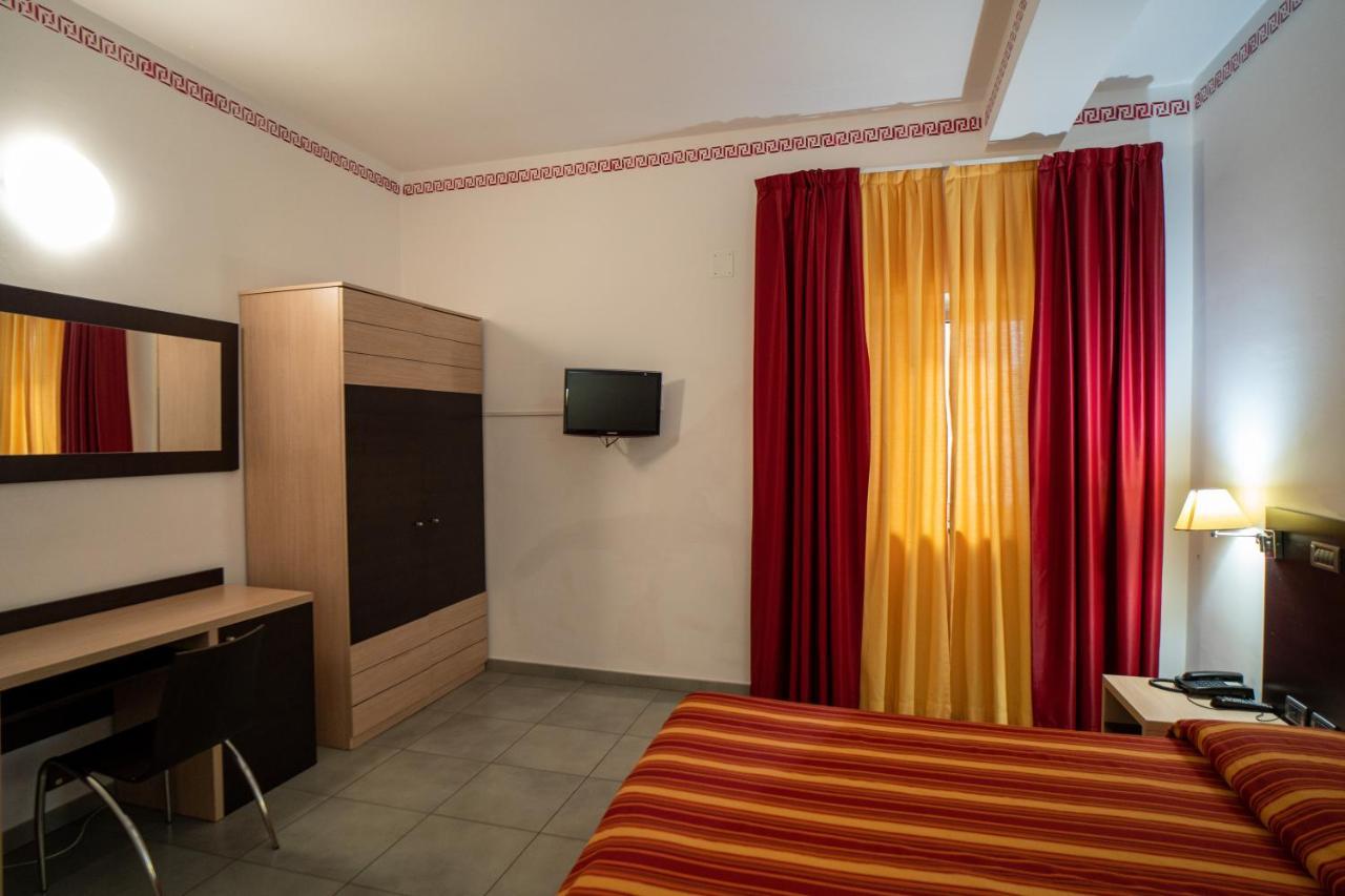 Hotel Insteia Polla Exterior photo